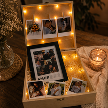 Carregar imagem no visualizador da galeria, Box Iluminado | Quadro + 6 polaroids