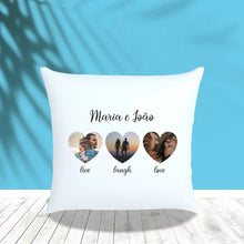 Carregar imagem no visualizador da galeria, Almofada - 3 corações
